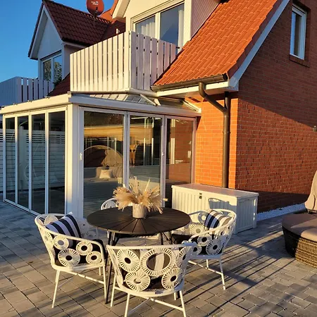 Sonneninsel Wiek Mit Eigener Sauna Und Fahrradgarage Inkl Waeschepaket Wiek auf Rügen